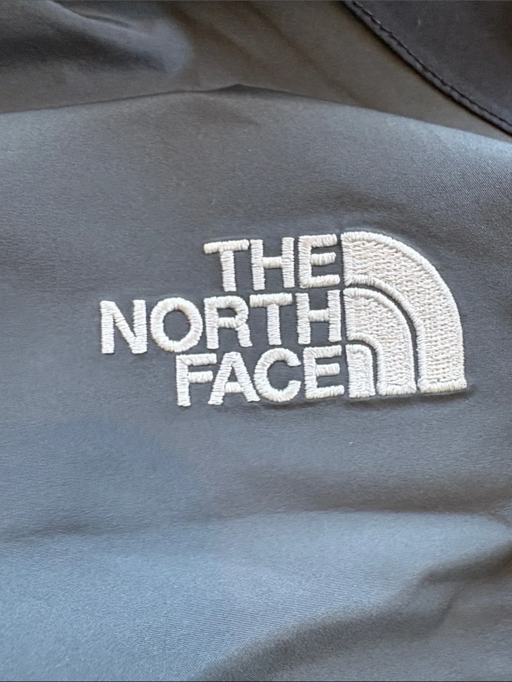 North Face Hooded Gore-Tex Rain Jacket - Charcoal and Black Mens Large